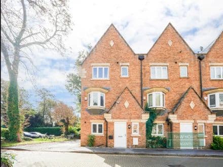  15 Reeceton Gardens, BL1 5BG																					